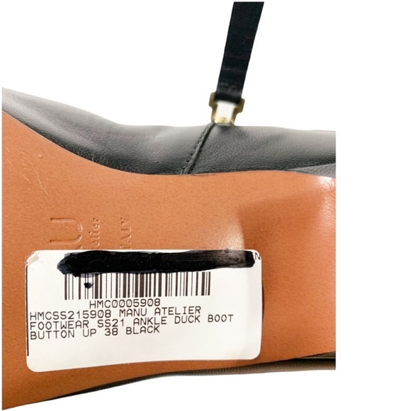 Sleek Black Leather Ankle Booties - Picture 8 of 8